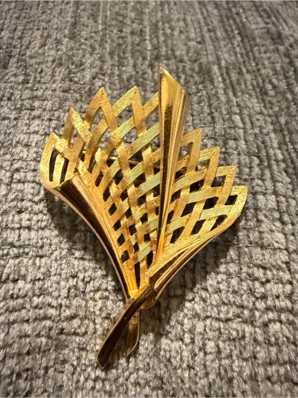 Trifari Gold-Tone Woven Fan Hair Clip